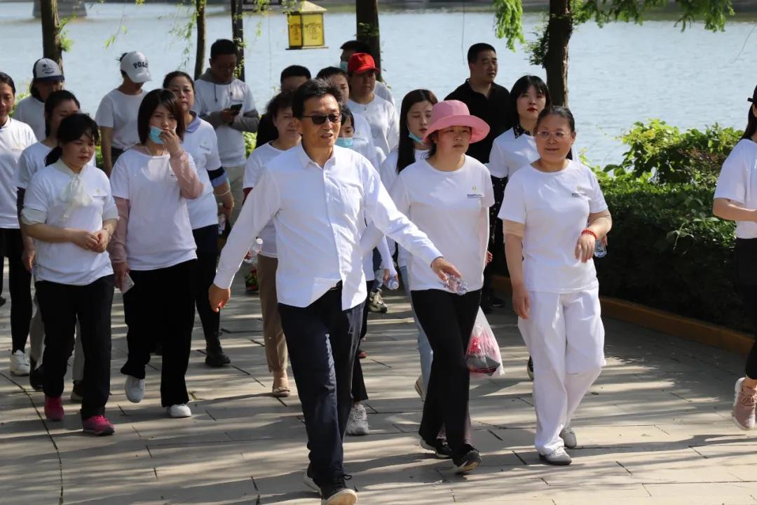 快乐健身 你我同行——西安经开妇幼医院开展健步走活动(图5)