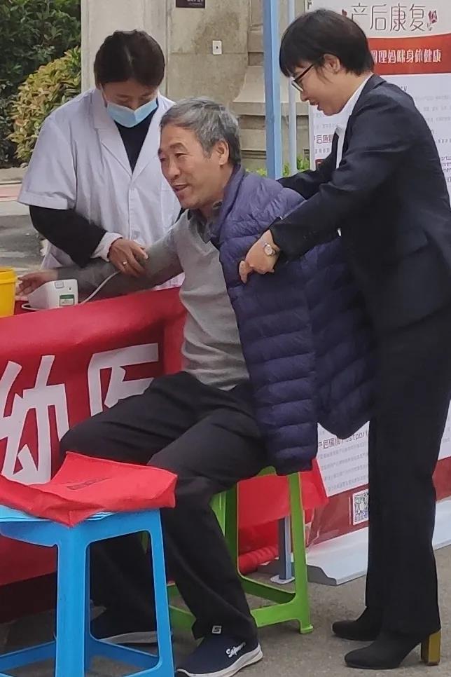 “医”路有我 ▏服务群众办实事 专家义诊进社区(图5)