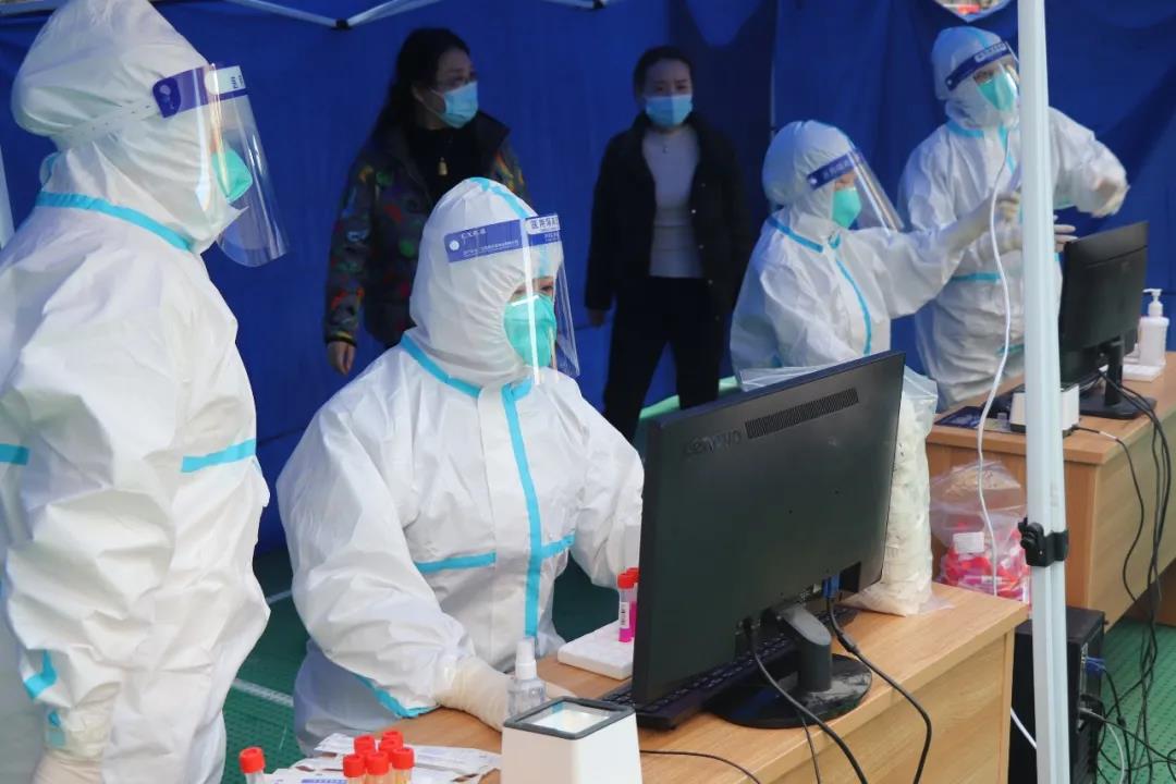 弘扬抗疫精神 点赞抗疫英雄 ▏西安经开妇幼医院组建核酸采样队参与疫情防控(图14)